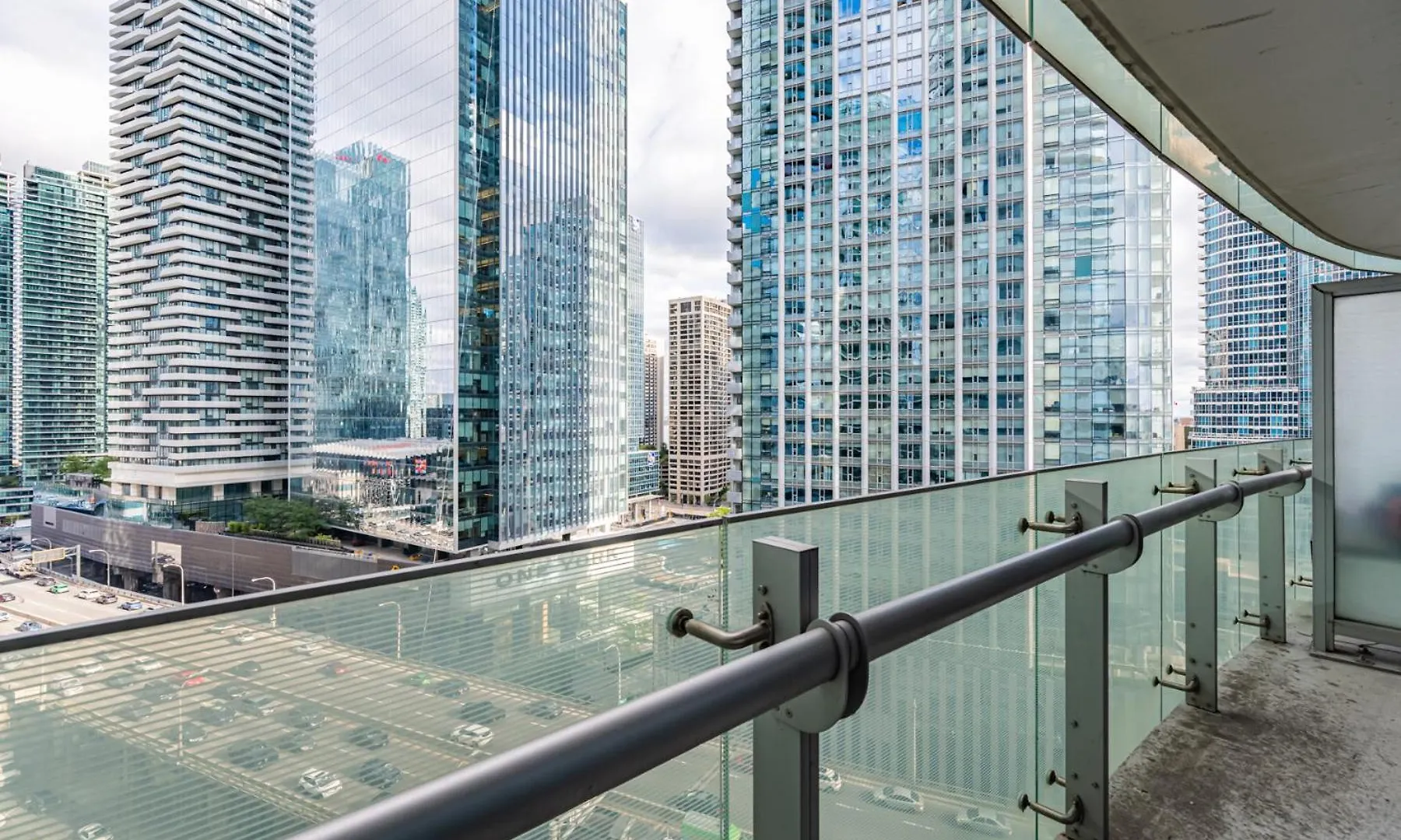 Downtown Apartments 12 Toronto